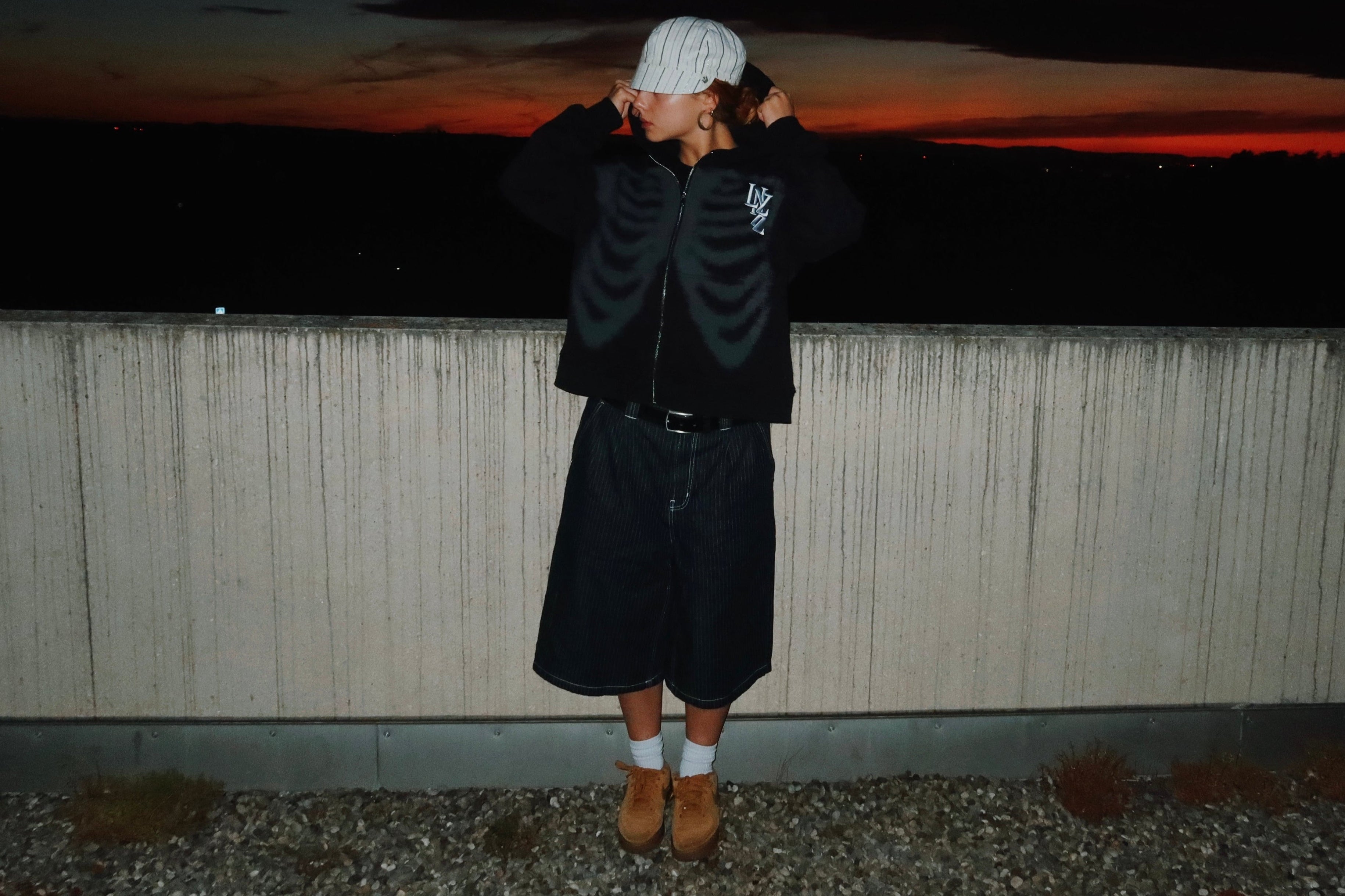 LINDZZ SKELETON ZIP HOODIE